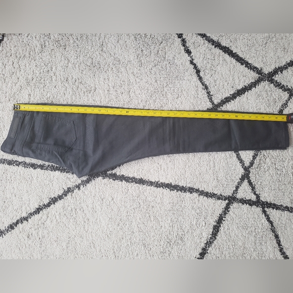 ONLY gray pants size S. - Picture 3 of 6